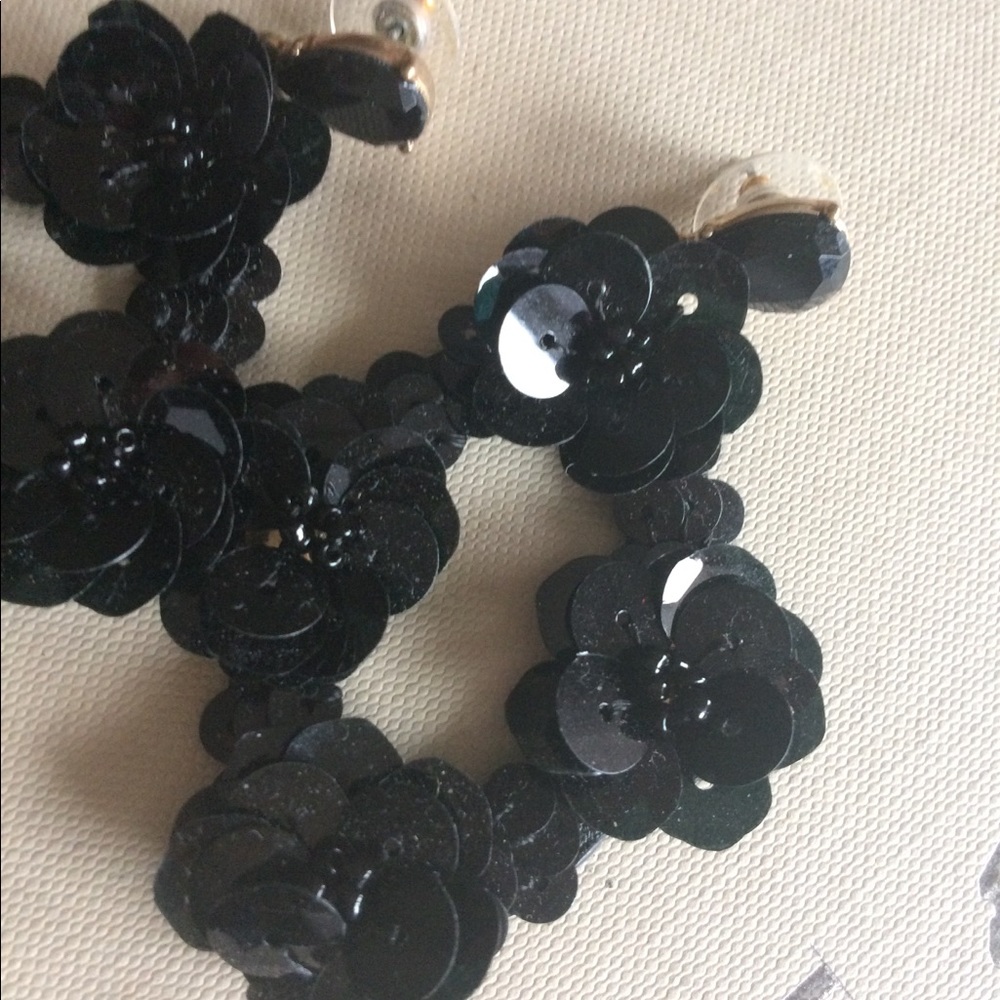Earrings - Picture 3 of 3